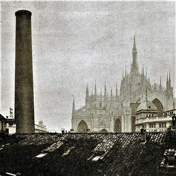 Ciminiera della centrale termo-elettrica