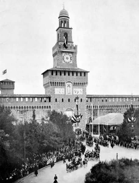 24 settembre 1905 inaugurazione della Torre del Filarete ricostruita da Luca Beltrami